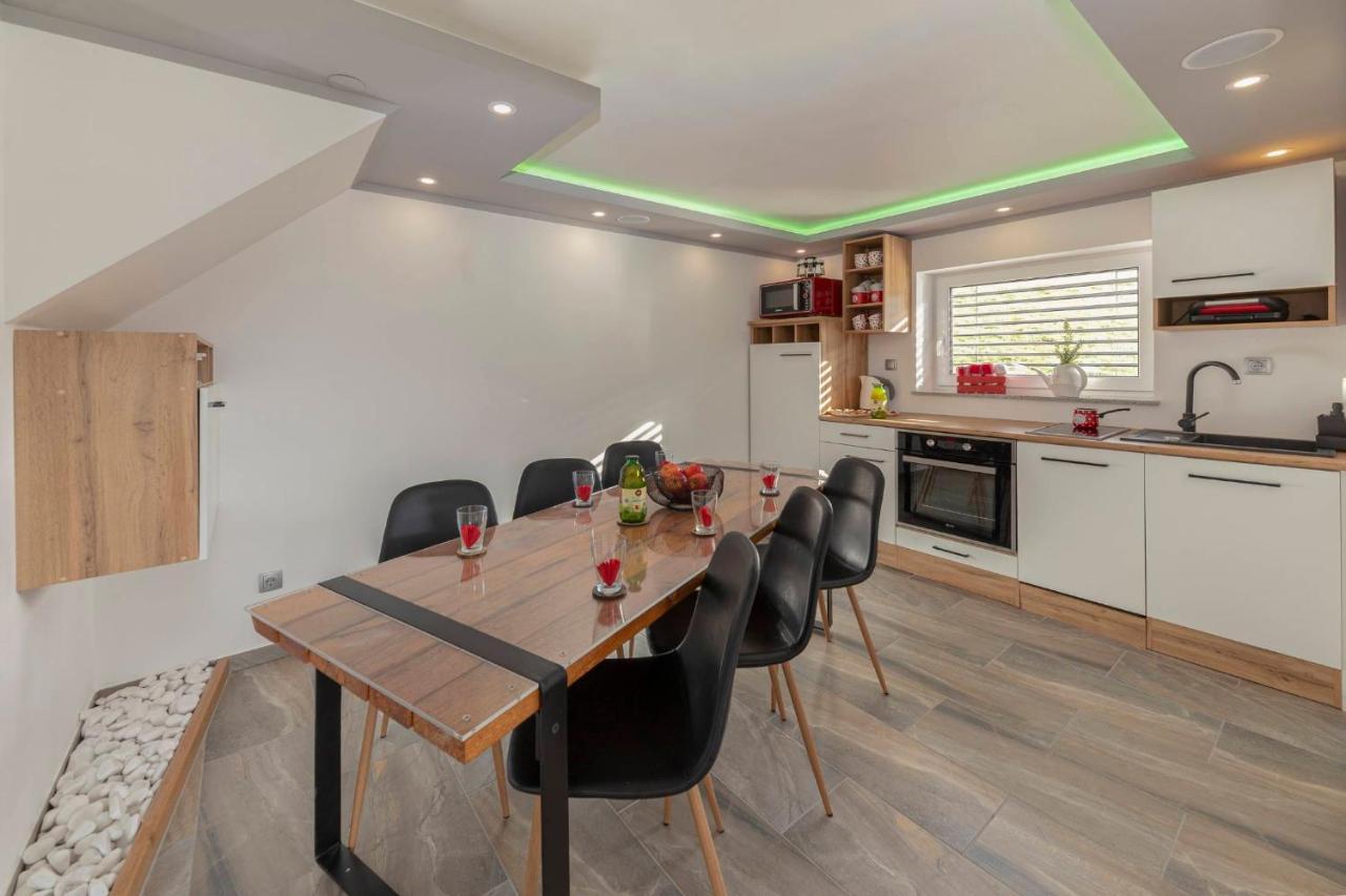 Holiday House Vikend Polzela Dış mekan fotoğraf